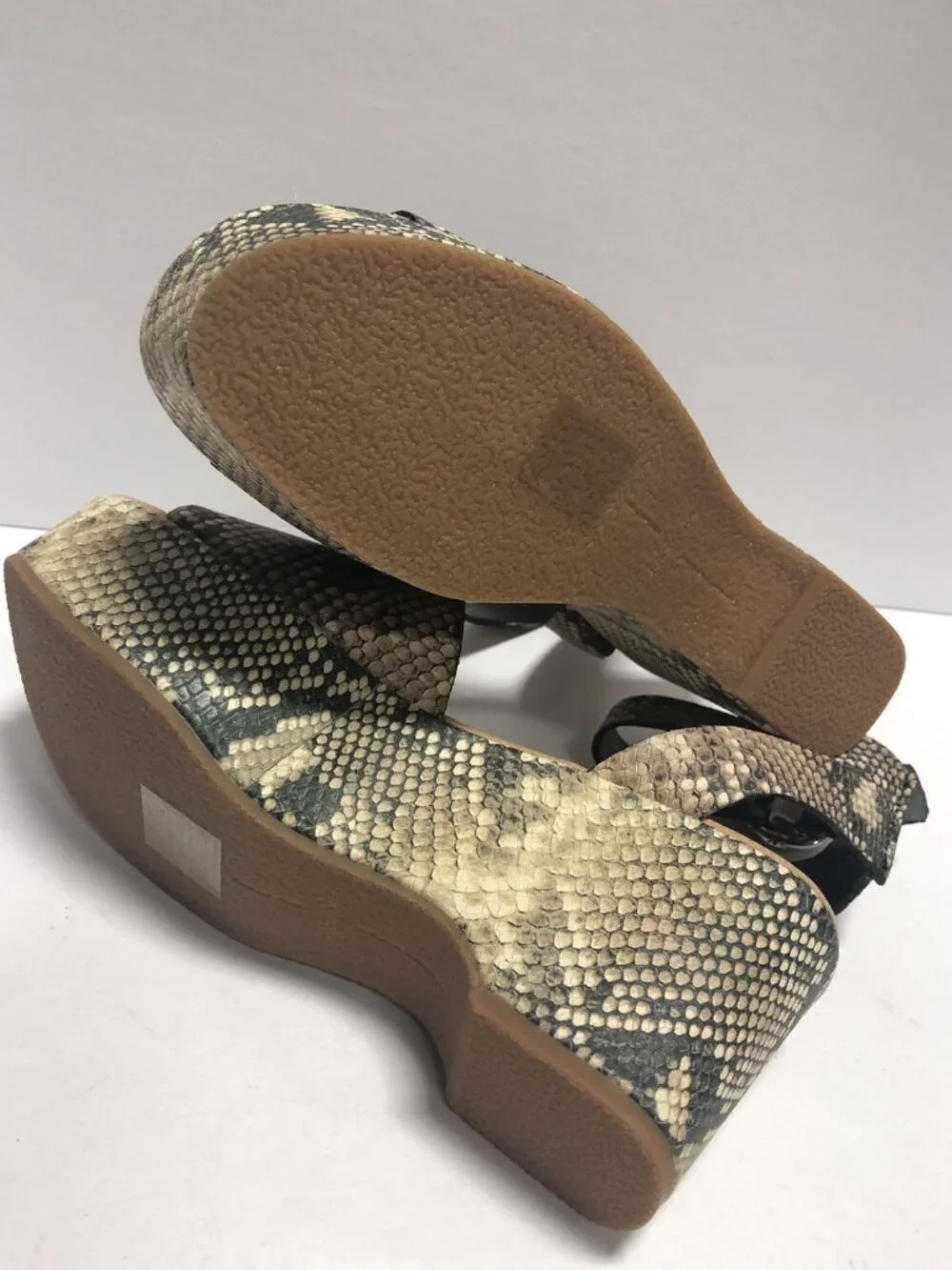 Dolce Vita Women’s Lesly Snake Print Wedge Sandals, Size 7.5M